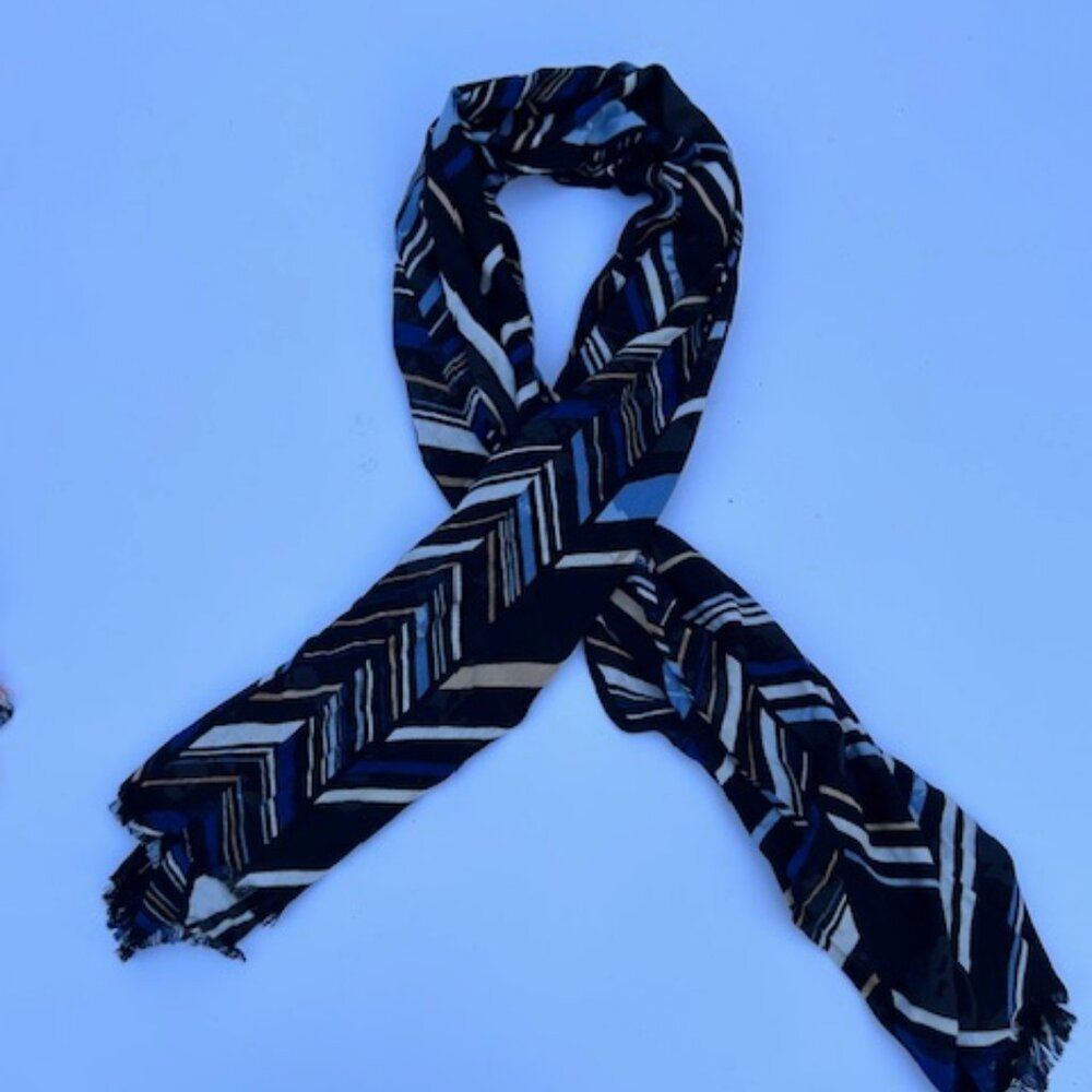 WHBM Patterned Scarf/Wrap